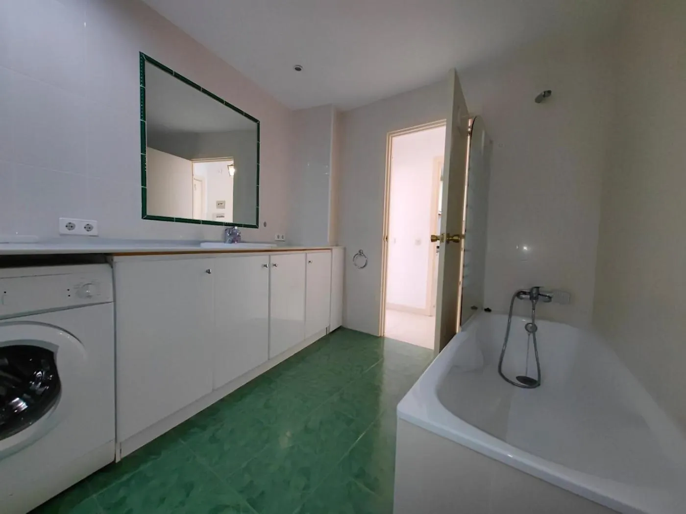 Lena Apartment Estepona